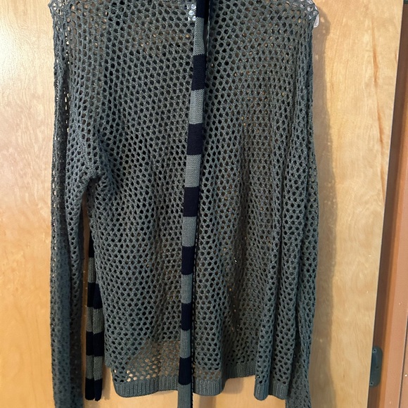 Hot Topic Social Collision Skull Girls Knit Sweater With Scarf NWT M - Picture 5 of 5